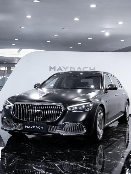 成都259岚图汽车的售后服务让用户无忧出行，迈巴赫未来的豪华车趋势